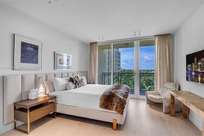 Building Photo - 430 Grand Bay Dr