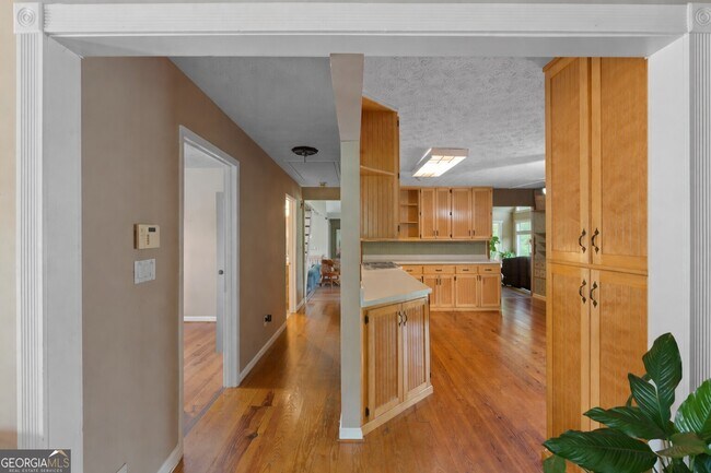 Building Photo - 6780 Johnson Rd