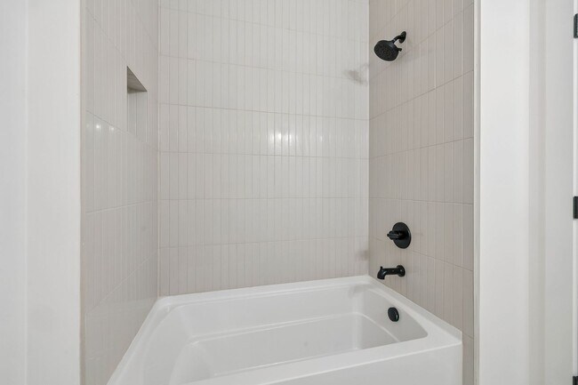 Building Photo - Fabulous 1 bedroom East Nashville New Construction