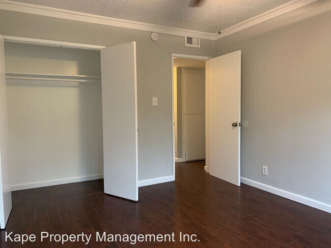 Building Photo - 2042 S Corning St