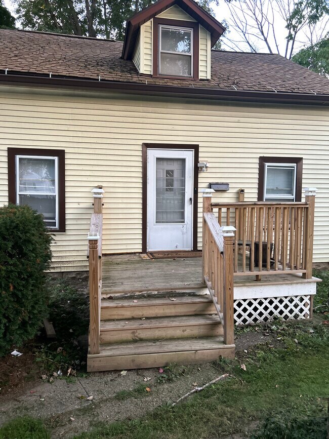 Building Photo - 249 Brayton Rd