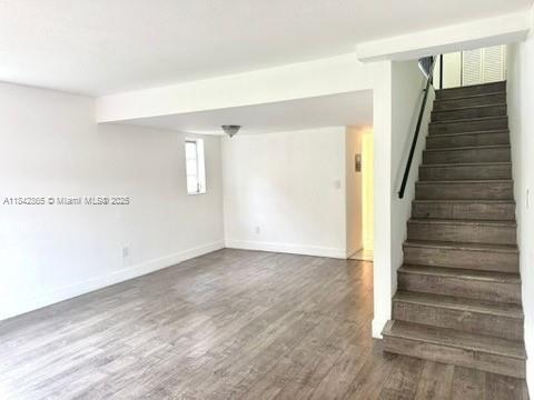 Building Photo - 10901 N Kendall Dr