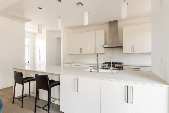 Building Photo - Modern Living + Downtown OKC + 3 bedrooms + 2 Car Garage