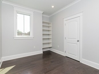 Building Photo - 394 K St