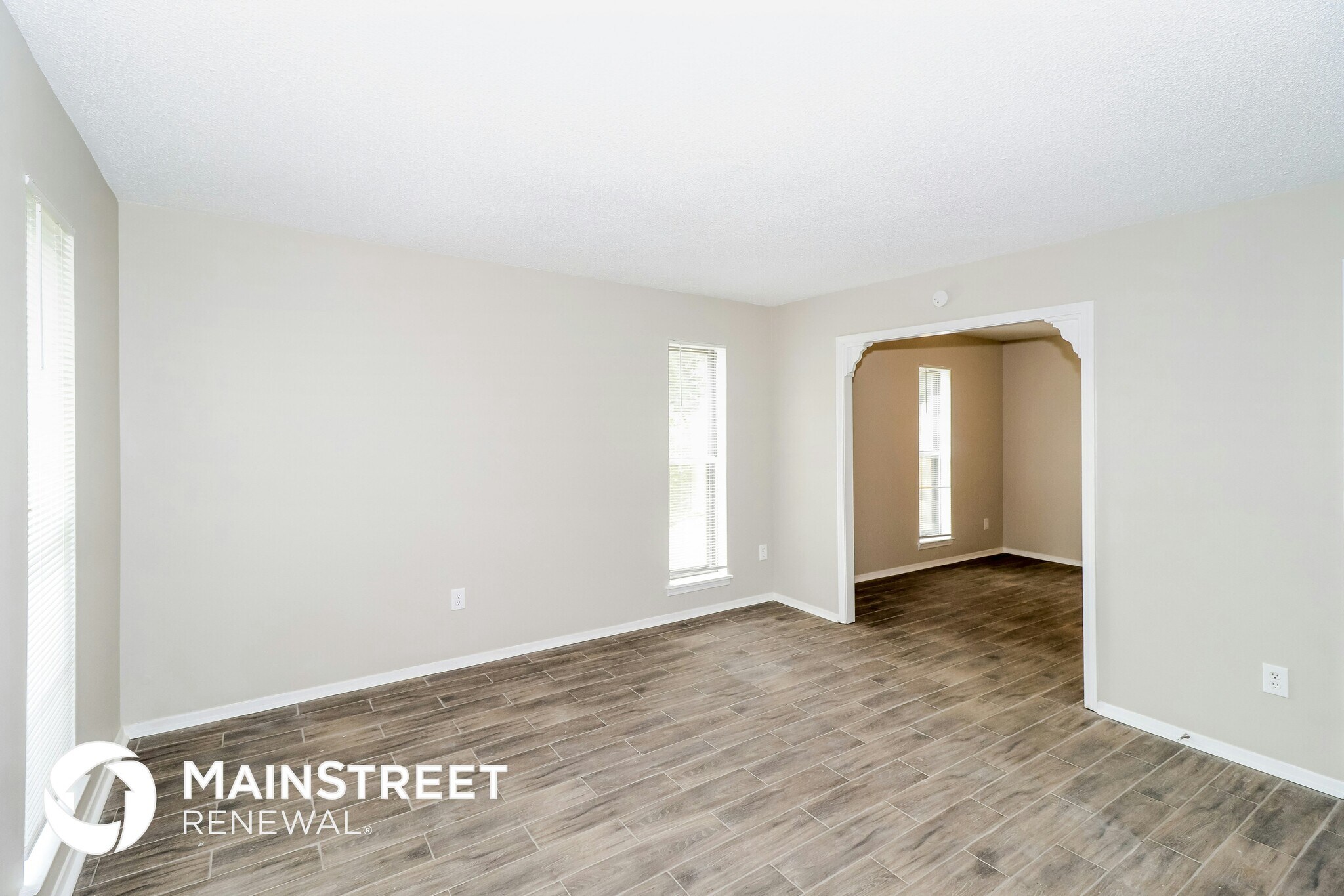 Building Photo - 4395 Kerwin Dr