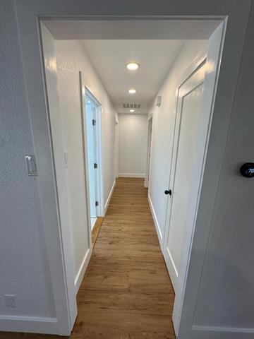 Building Photo - 6826 Kingsbury Dr