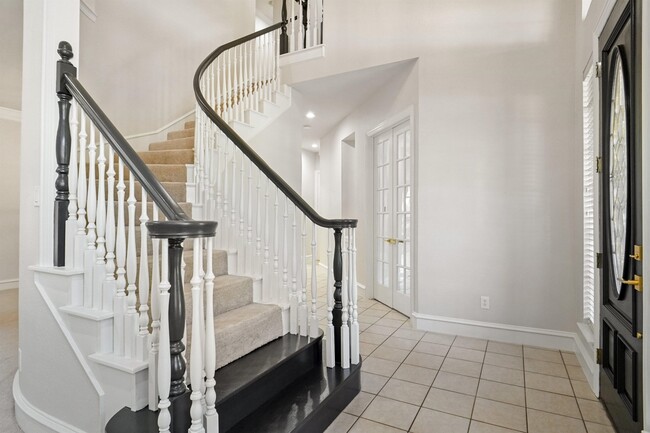 Building Photo - 1917 Cresson Dr