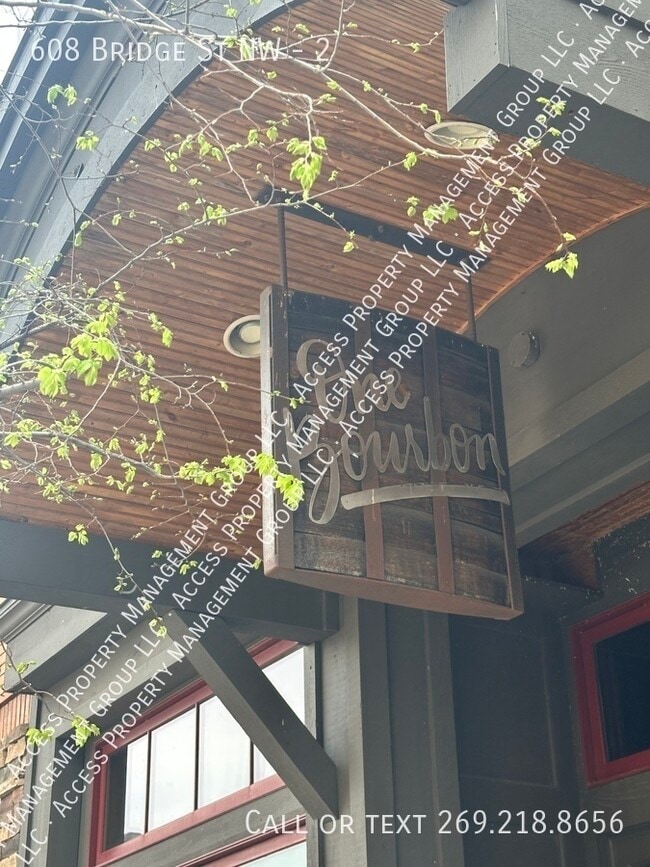 Building Photo - 608 Bridge St NW