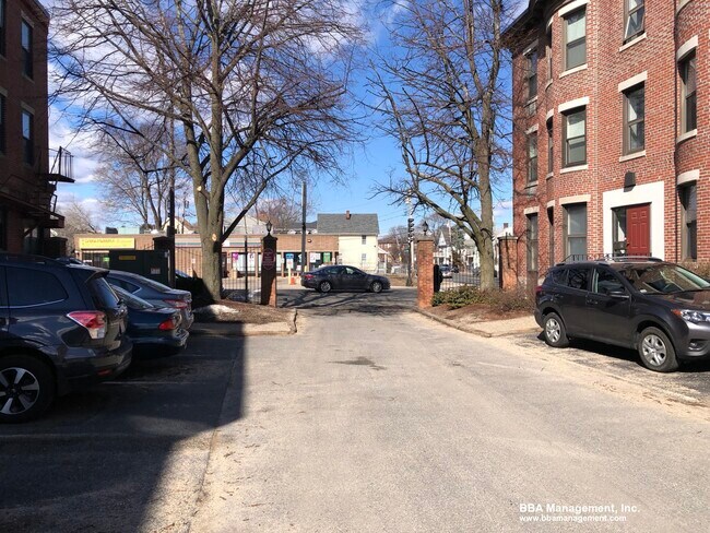 Building Photo - 4 Cypress St