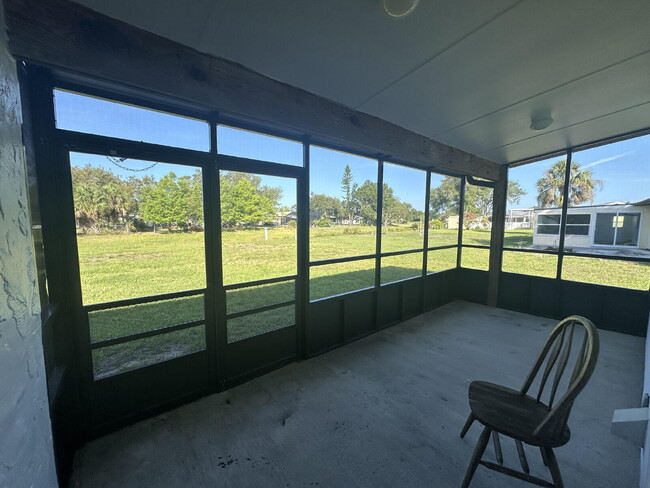 Building Photo - "Updated 3-Bed, 2-Bath home near Highland ...