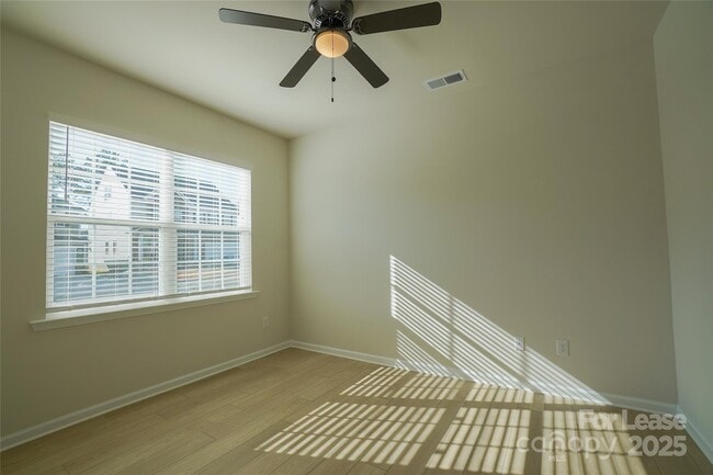 Building Photo - 1411 Caracara Ct