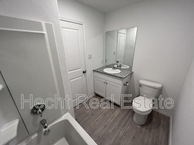 Building Photo - 2938 Shore Lark