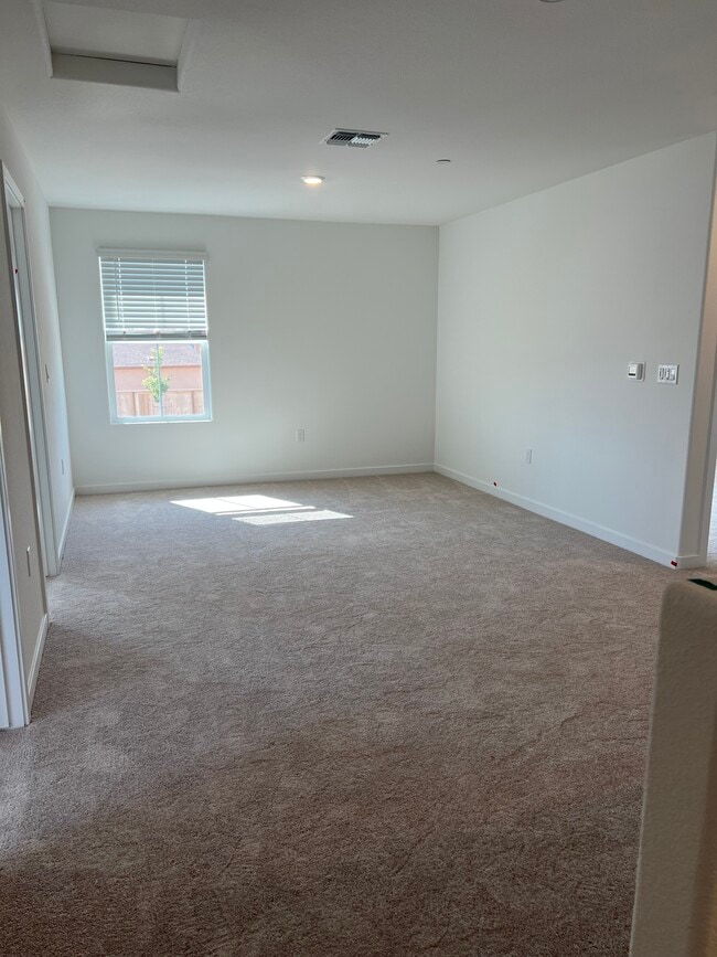 Building Photo - CALIFORNIA-4438