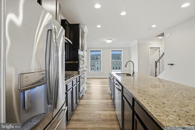 Building Photo - 14325 Potomac Heights Ln