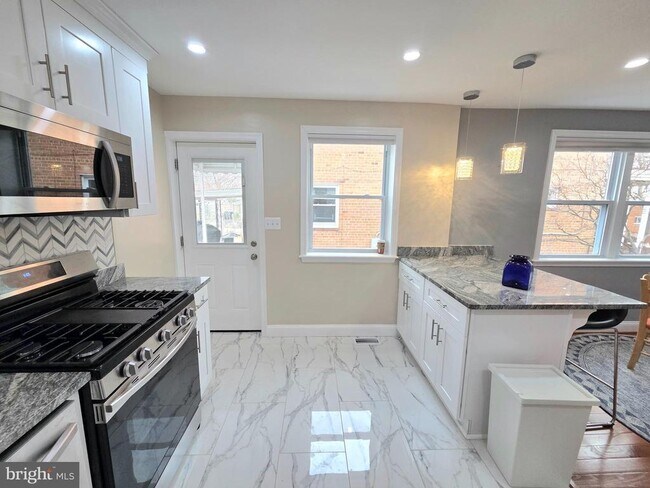 Building Photo - 5206 12th St NE