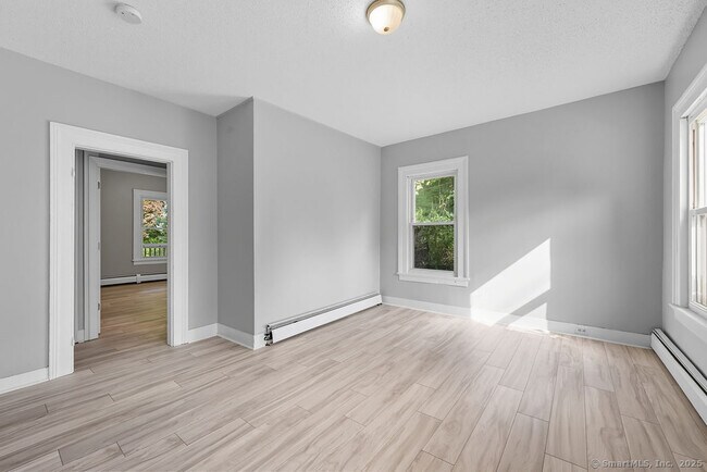 Building Photo - 61 Holabird Ave