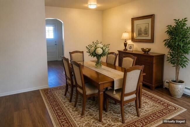 Building Photo - $500 OFF 1ST MONTH! $1,595/MO (GAS, WATER, SEWER & TRASH INCLUDED)