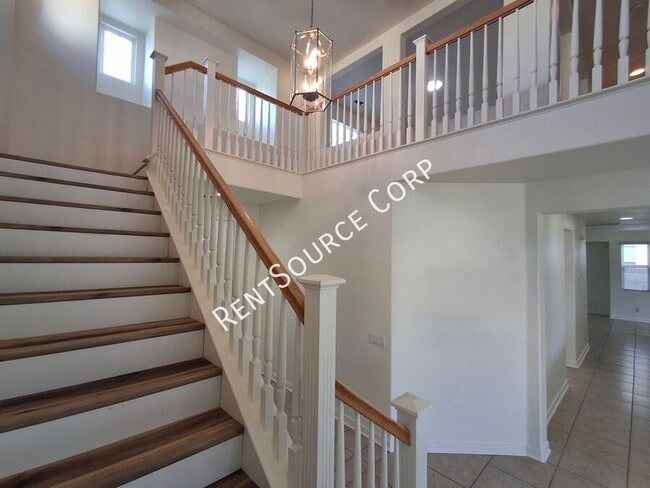 Building Photo - 1114 Cambridge Ct