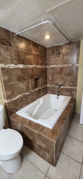 Building Photo - 17440 NW 67th Pl
