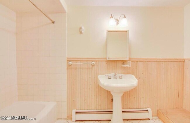 Building Photo - 1737 Belmar Blvd