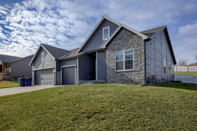 10914 S 172nd St 10914 S 172nd - 10914 S 172nd St Omaha Ne Primary Photo 