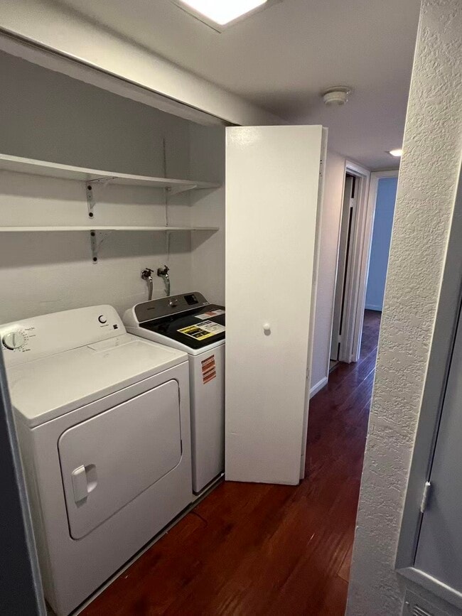 Building Photo - 1391 Monument Blvd