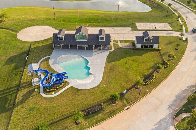 Building Photo - 9638 Birchwood Holw Trl