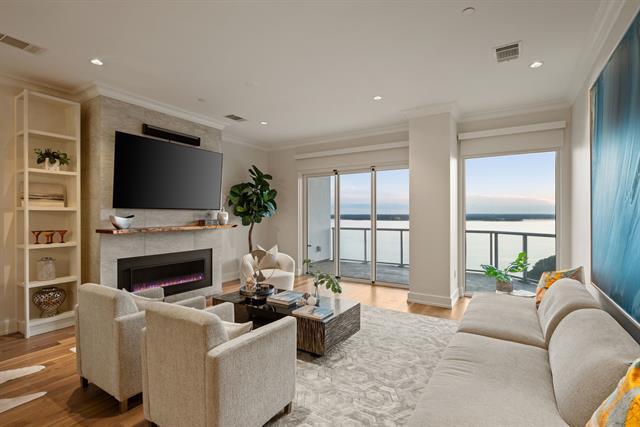 Building Photo - 2800 Lakeside Pkwy