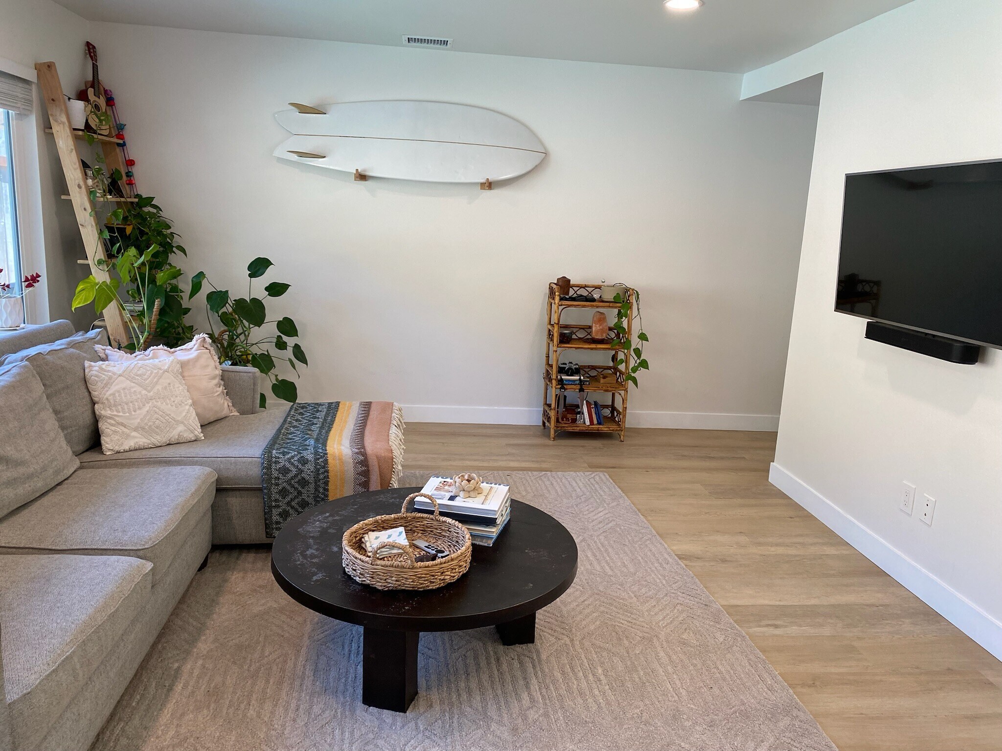 Building Photo - 970 Woodlake Dr