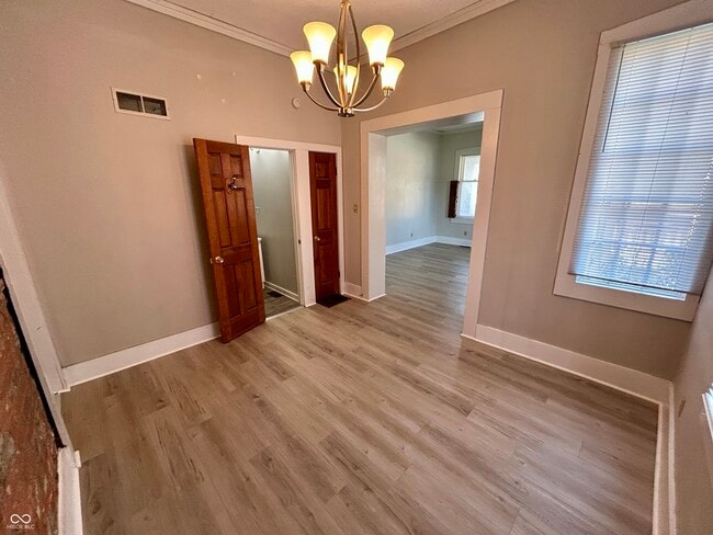 Building Photo - 639 Stevens St