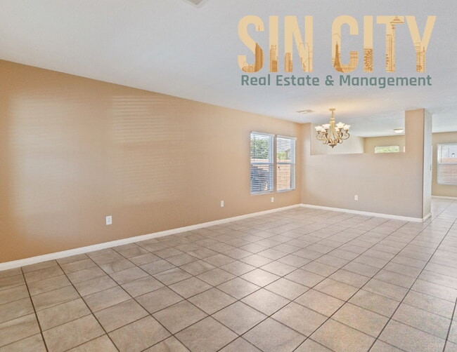 Building Photo - Spacious 4-Bedroom Oasis with 3.5 Baths in...