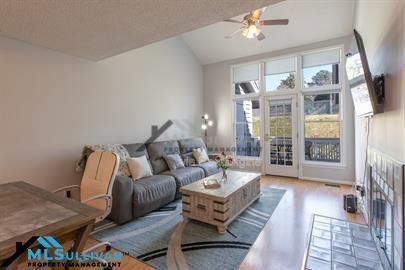 Building Photo - 106 Elmwood Cir