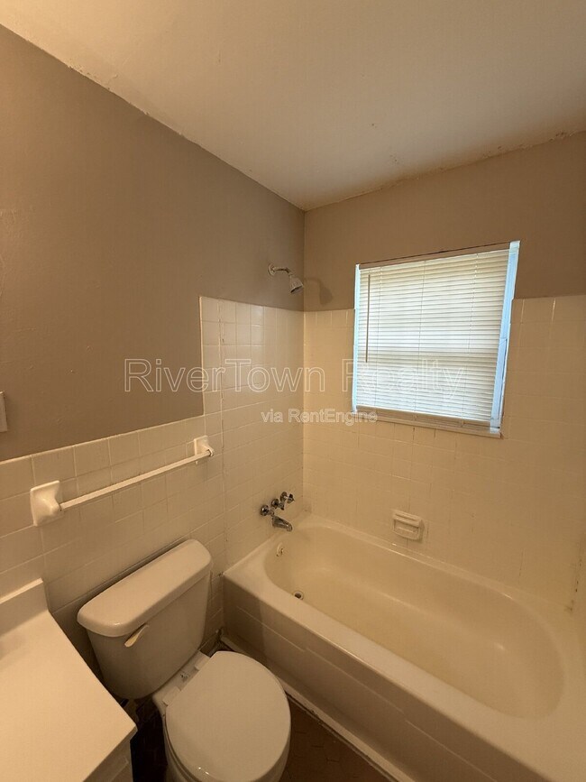 Building Photo - 3386 Spring Water Cove