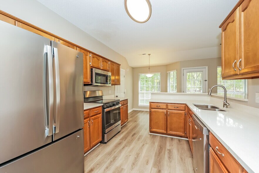 Building Photo - 171 Bill Stewart Blvd