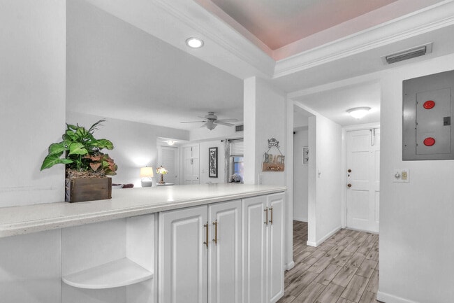 Building Photo - 5540 Tamberlane Cir