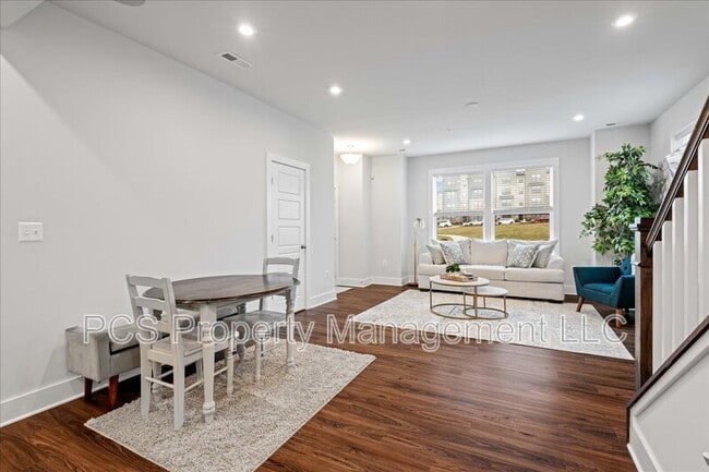 Building Photo - 2677 St Elias Dr