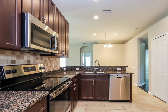 Building Photo - 1510 Mira Lago Cir