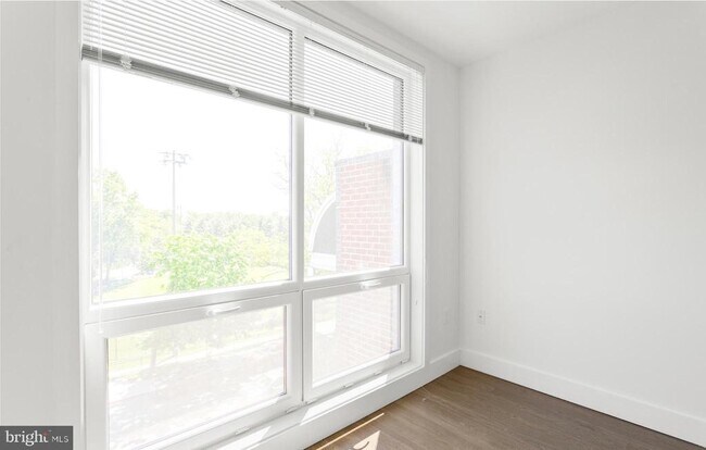 Building Photo - 2415 37th St NW