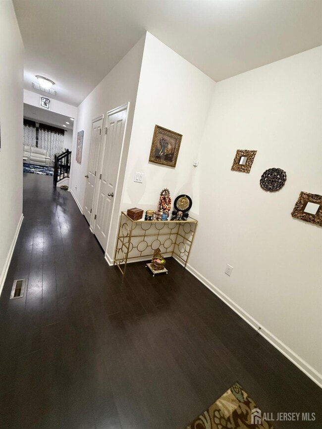 Building Photo - 39 Periwinkle Dr