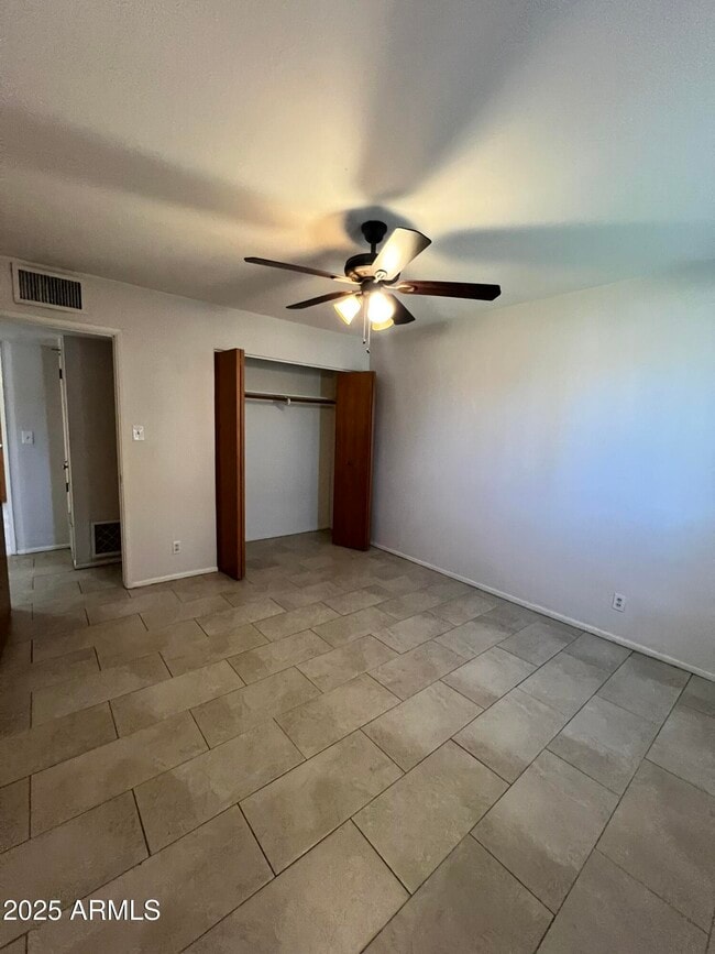 Building Photo - 125 E Papago Dr
