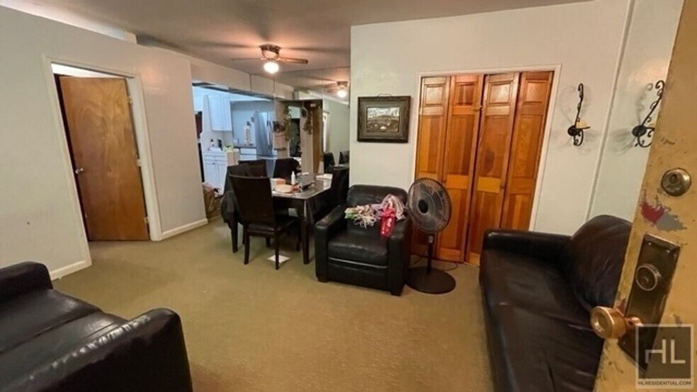 Building Photo - BRIGHT AND  LARGE 2  BEDROOMS RUGBY ROAD/P...