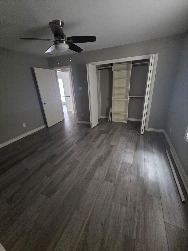 Building Photo - 4531 Palmetto St