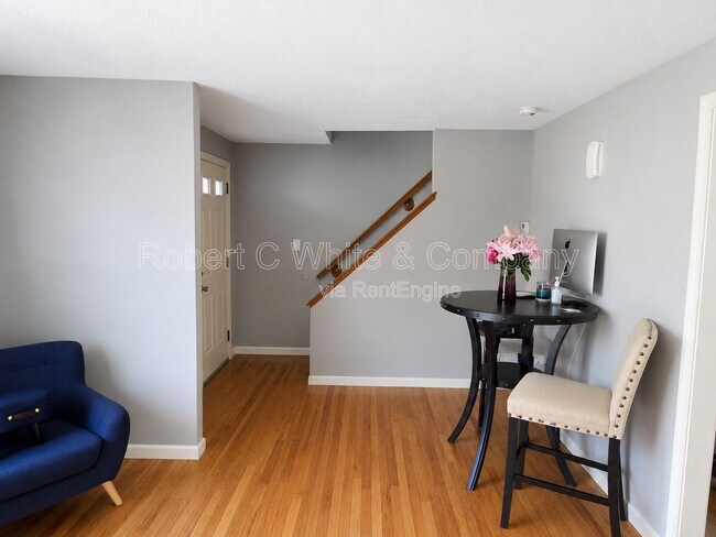 Building Photo - 23 Regency Ct