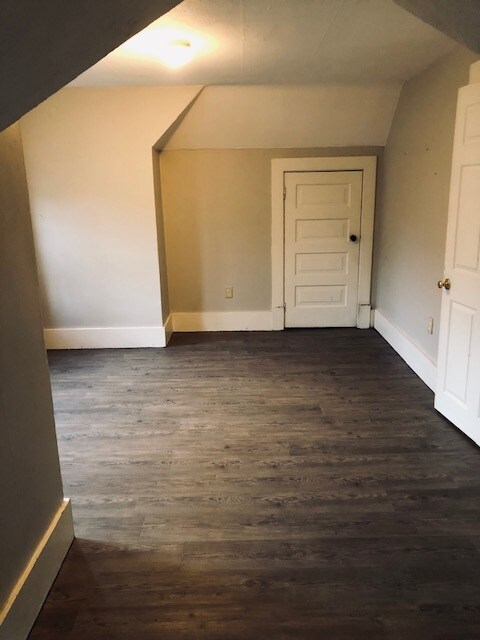 Bedroom - 422 N Buckeye St