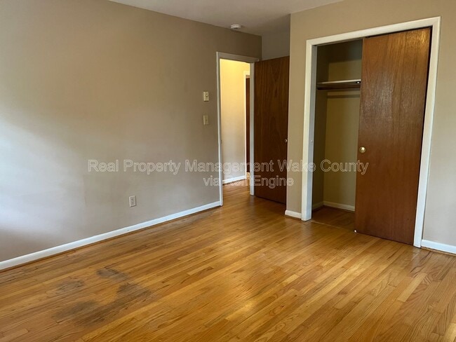 Building Photo - 808 Chamberlain St