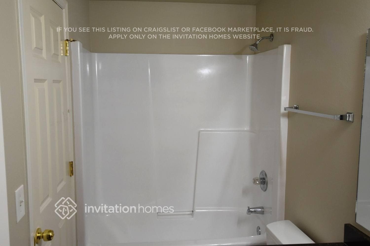 Building Photo - 14906 43rd Dr NE