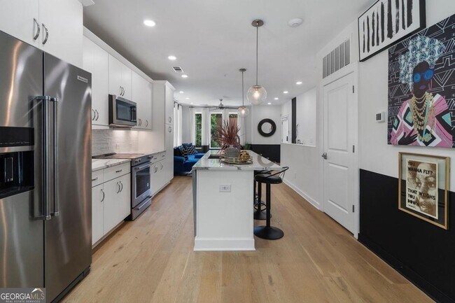 Building Photo - 371 Pratt Dr SE