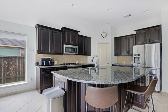 Building Photo - 13015 Barkley Bend Ln