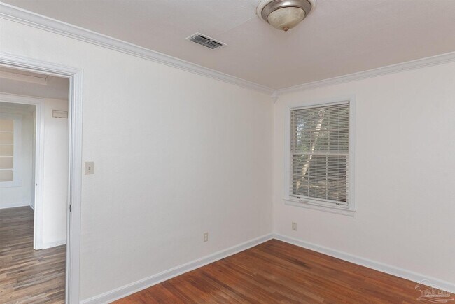 Building Photo - 802 Rue Max St