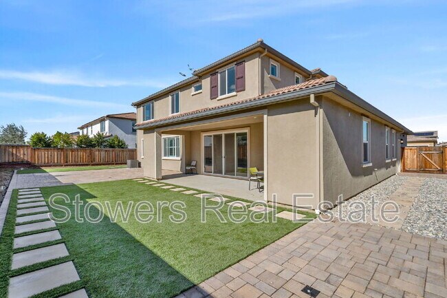 Building Photo - 176 Raven Cir